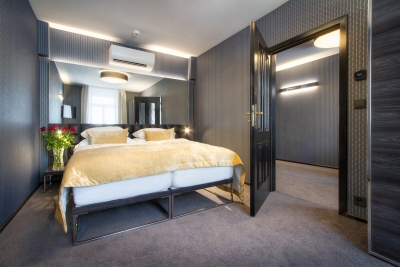 Hotel Mucha Praga - Habitación con cuatro camas Deluxe