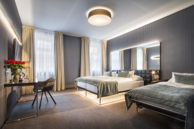 Hotel Mucha Prag - Dreibettzimmer Standard