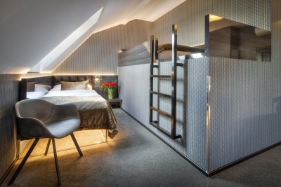 Hotel Harmony Praga - Habitación con cuatro camas Standard
