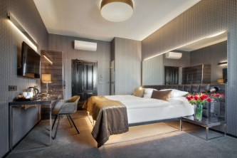 Hotel Mucha - Habitación con cuatro camas Estándar